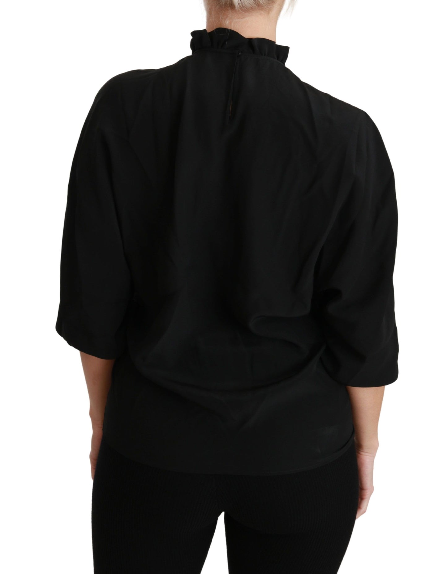 Schwarze Seidenbluse mit Rüschen