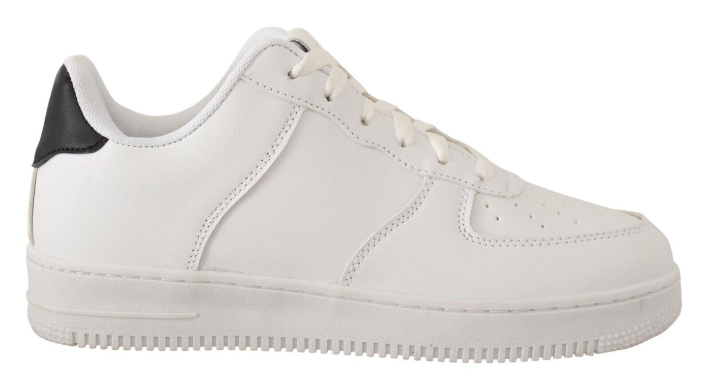 Weiße perforierte Schnürschuhe aus Leder für Herren