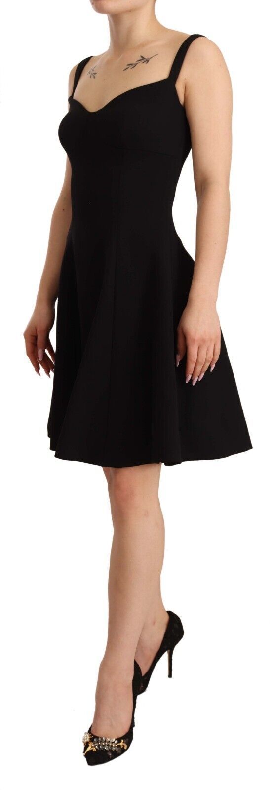 Schwarzes Fit Flare-Etuikleid aus Wollstretch
