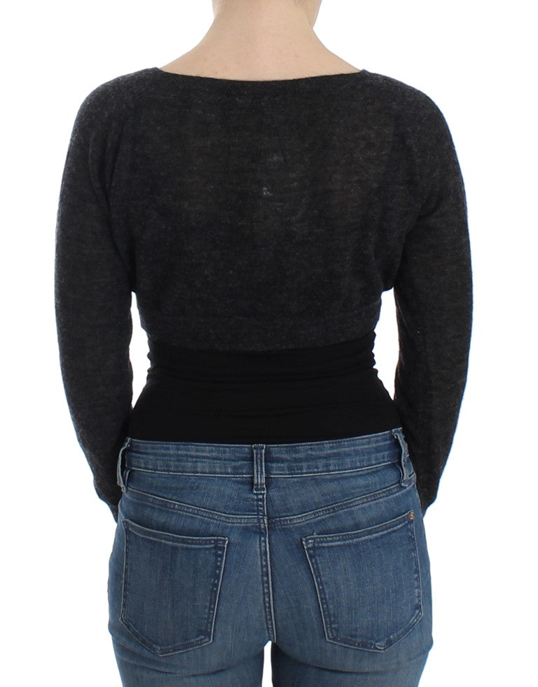 Grauer Strickjacke aus Wolle