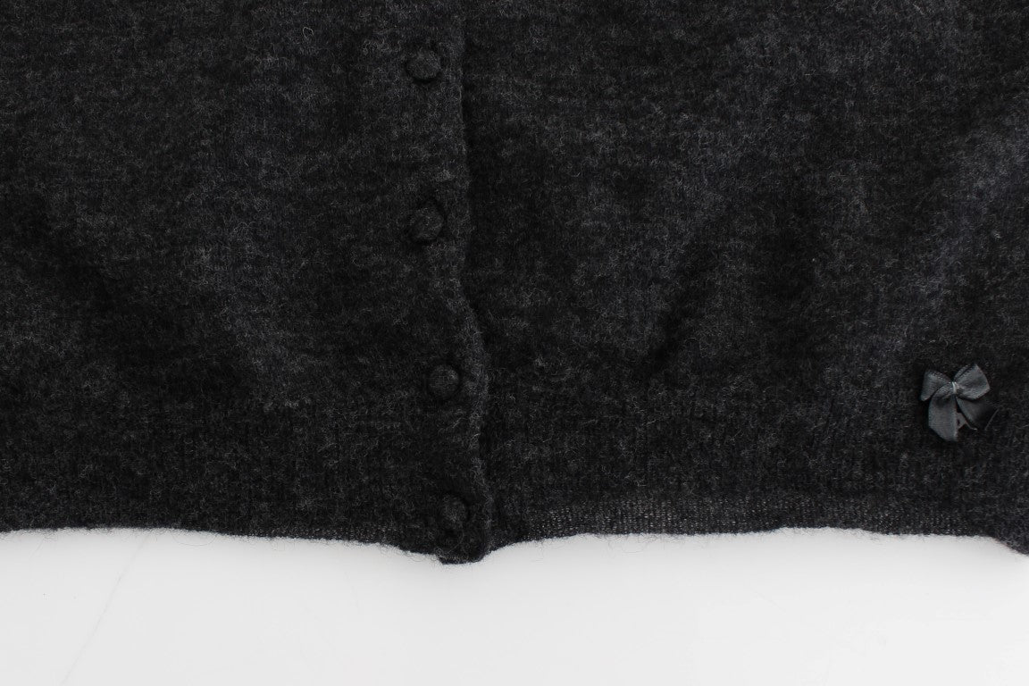Grauer Strickjacke aus Wolle