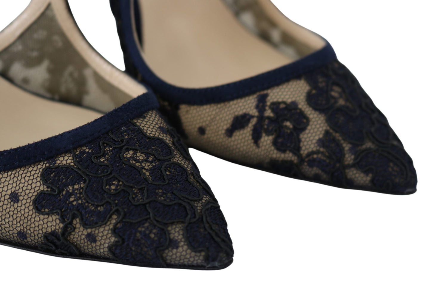 Marineblaue Lancer-Lederpumps – Entfesselte Eleganz