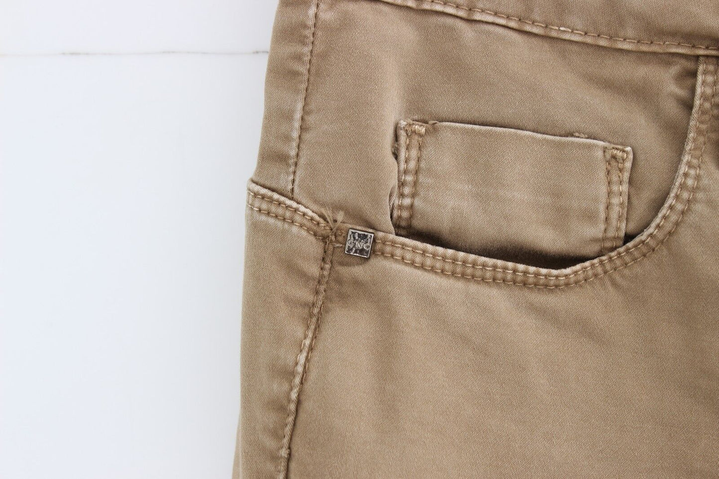 Beige Straight Leg Denim Hose Stretchjeans