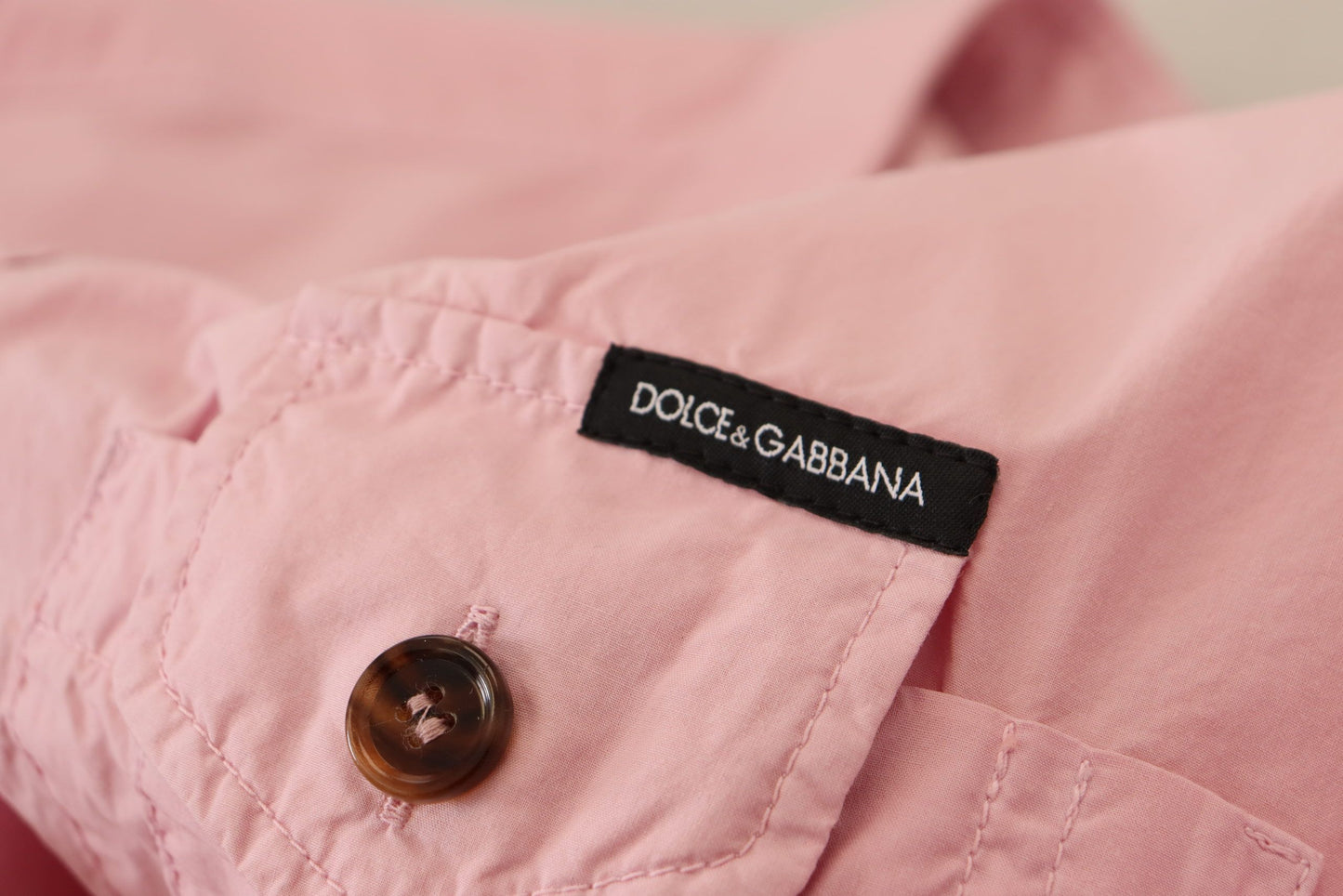 Rosafarbenes, lässiges Button-Down-Hemd mit langen Ärmeln