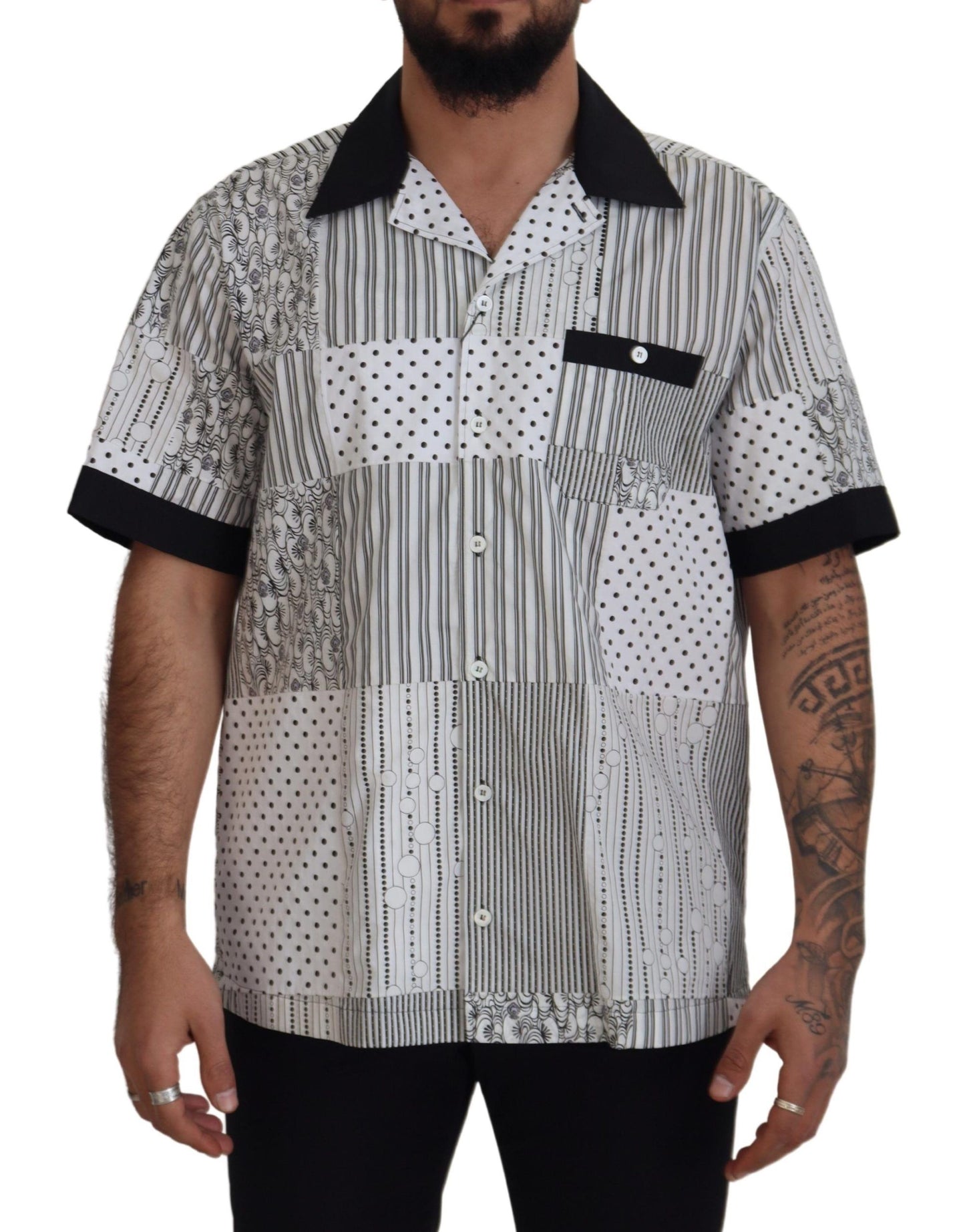 Weiß-schwarz gemustertes Button-Down-Hemd