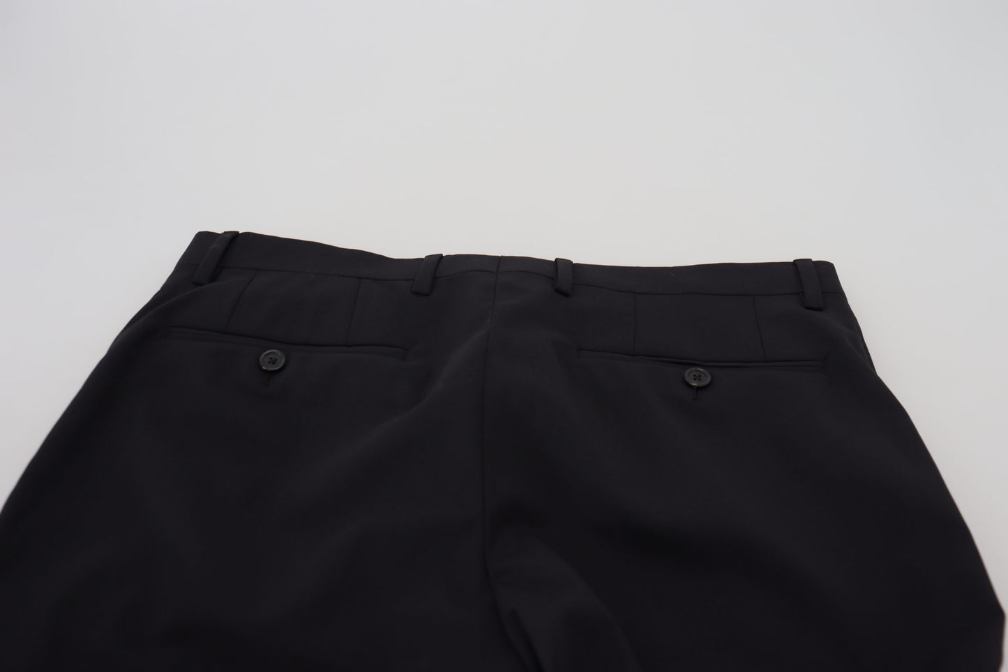 Schwarze Chinohose aus Wolle