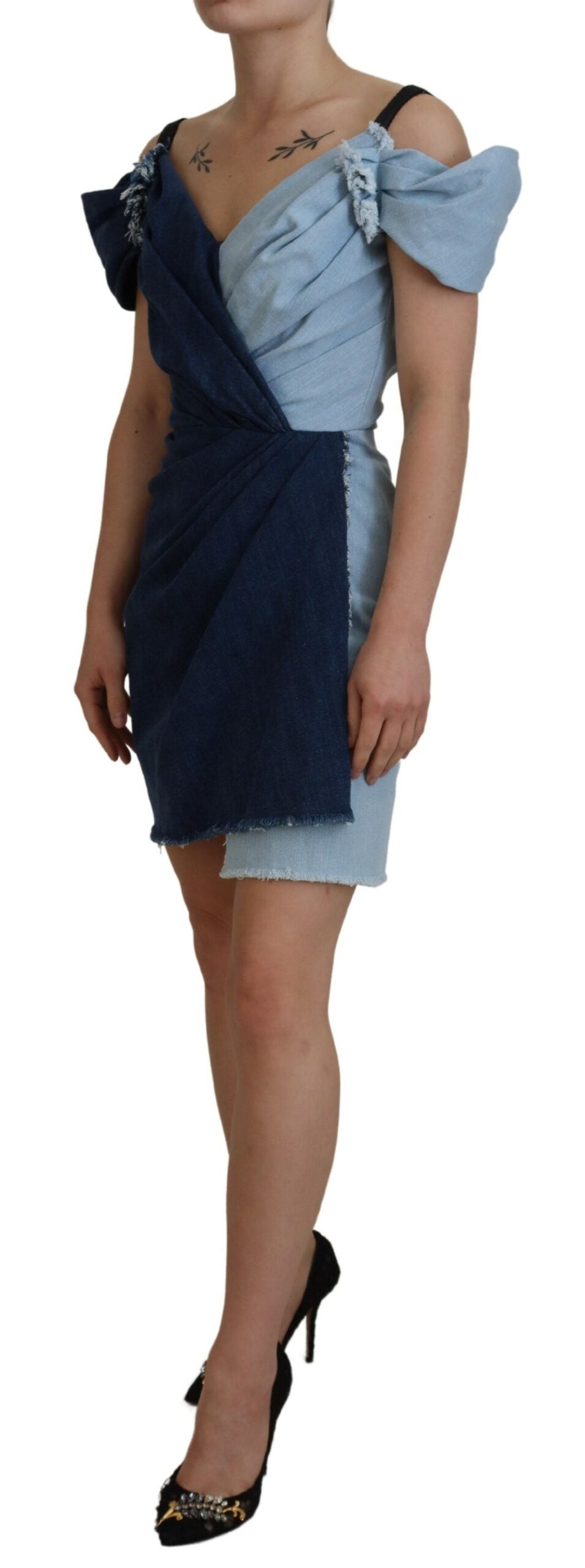 Zweifarbiges blaues Patchwork-Minikleid aus Denim