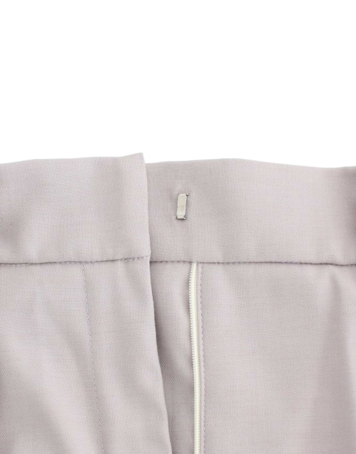 Graue Hose mit hoher Taille
