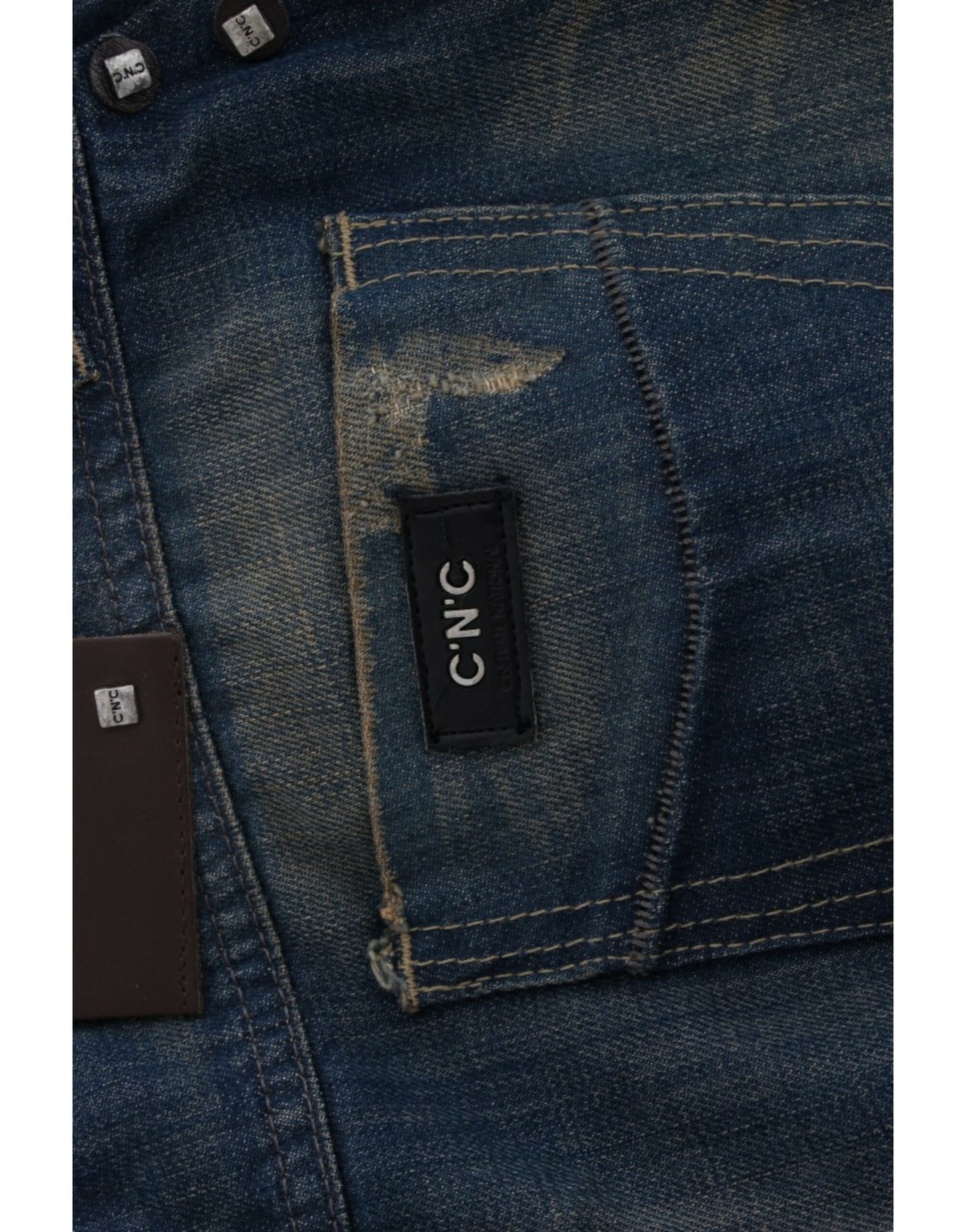 Blaue Jeans mit geradem Bein