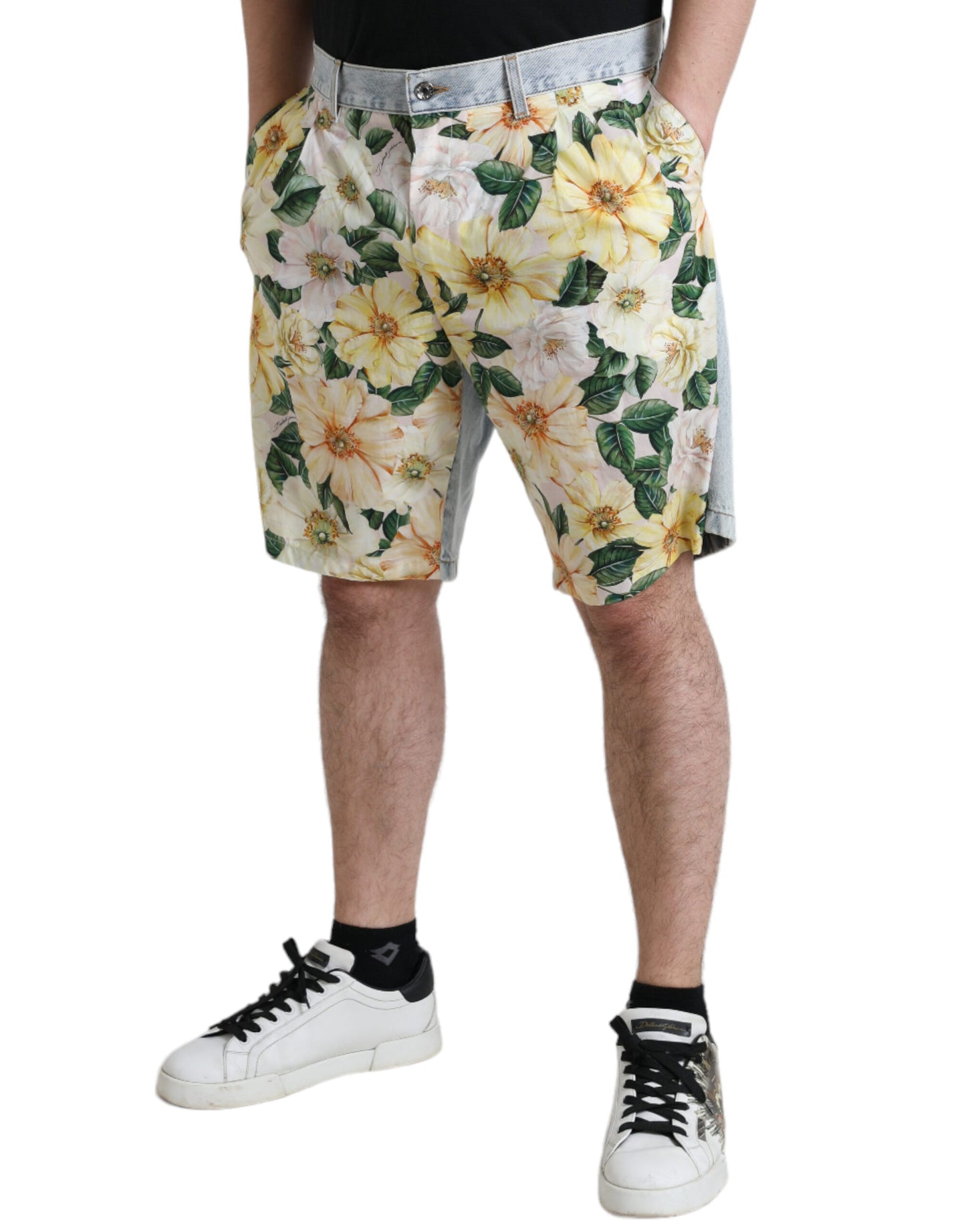 Mehrfarbige Bermudashorts aus Denim mit Blumenmuster