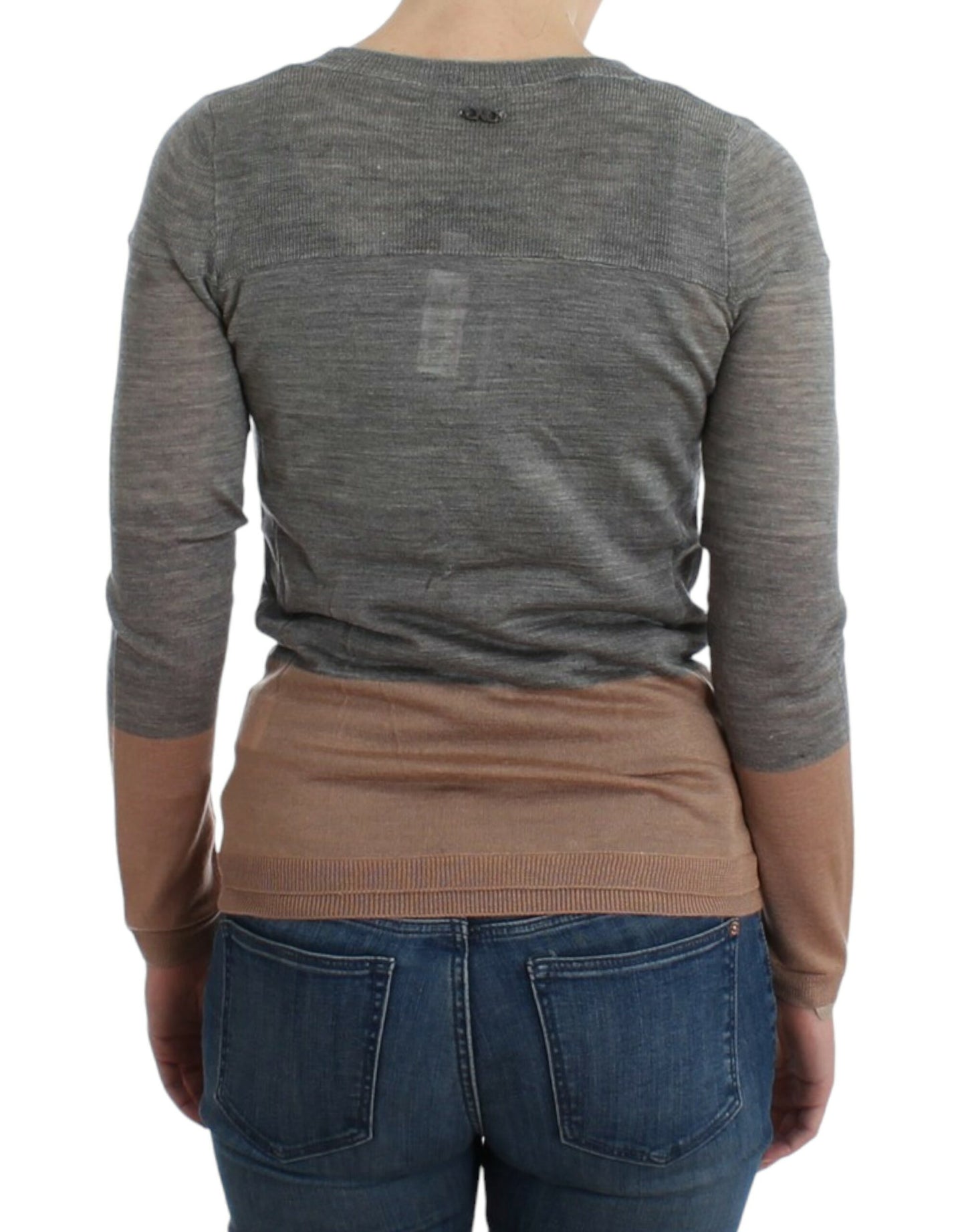 Graue leichte Strickjacke