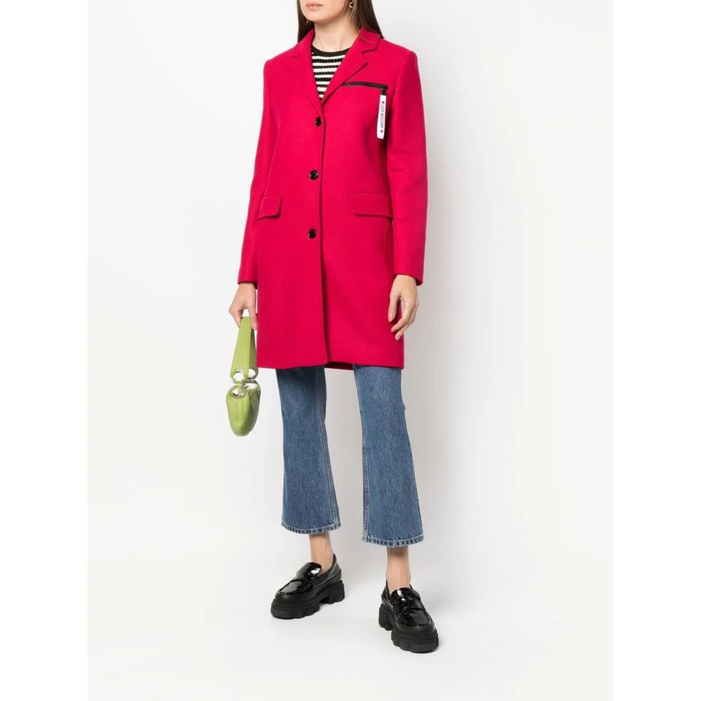 Schicker rosa Wollmantel mit Logodetails