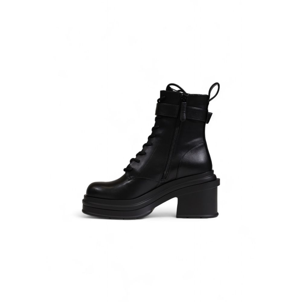 Schwarzer Polyesterstiefel
