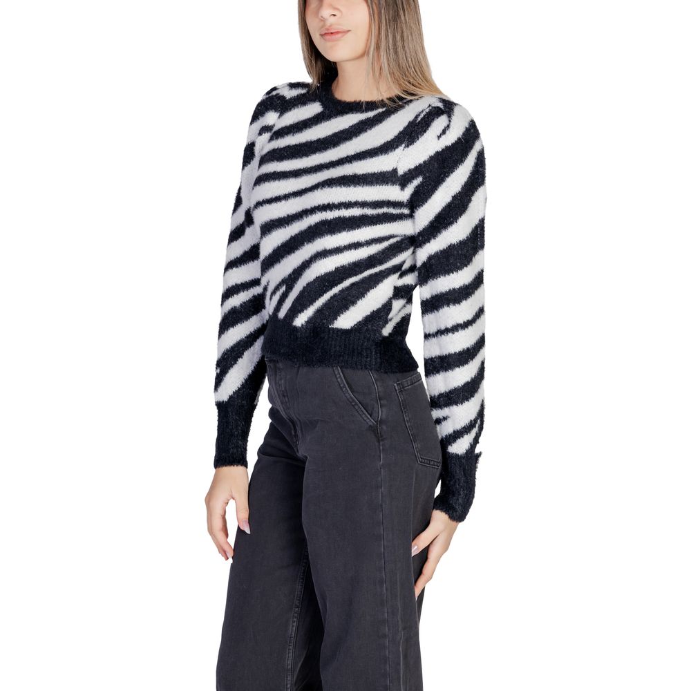 Schwarzer Nylonpullover