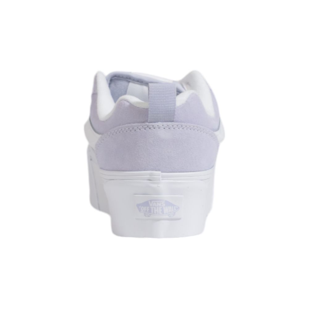 Lila Wildleder-Sneaker