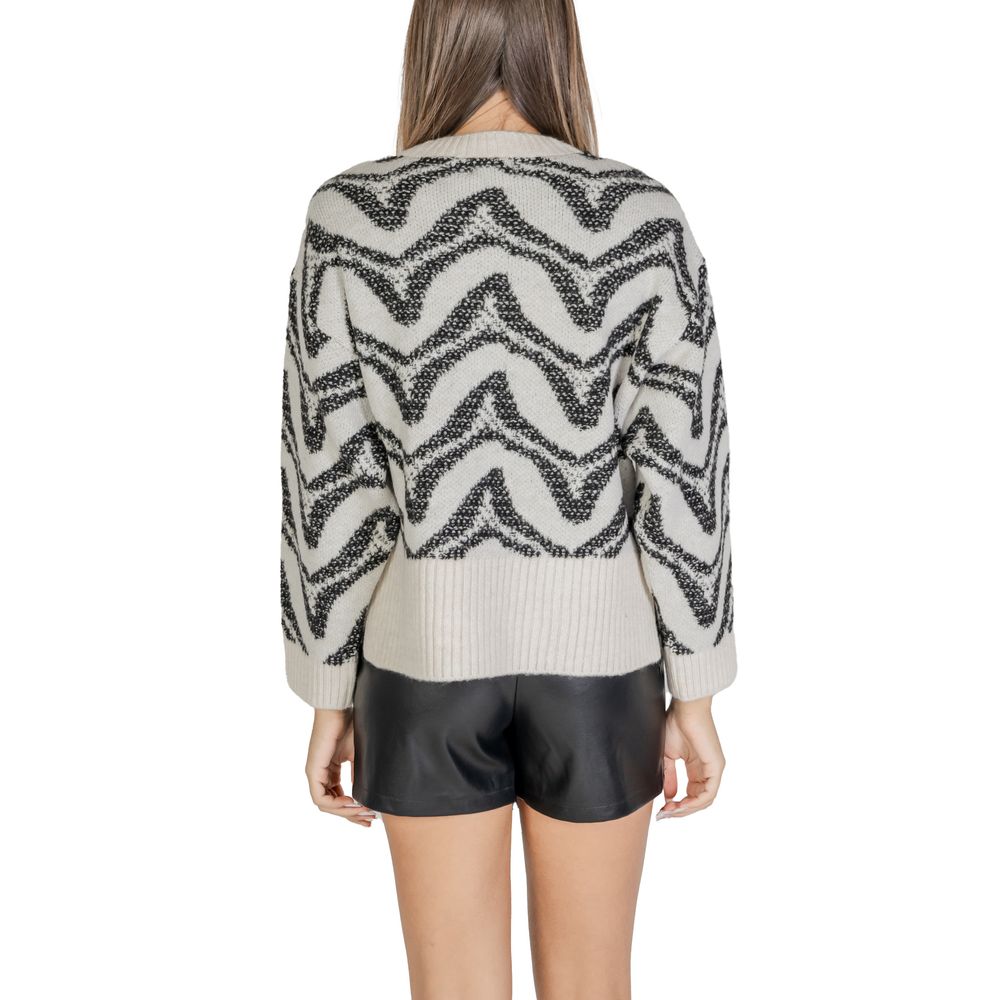 Weißer Marabu-Pullover
