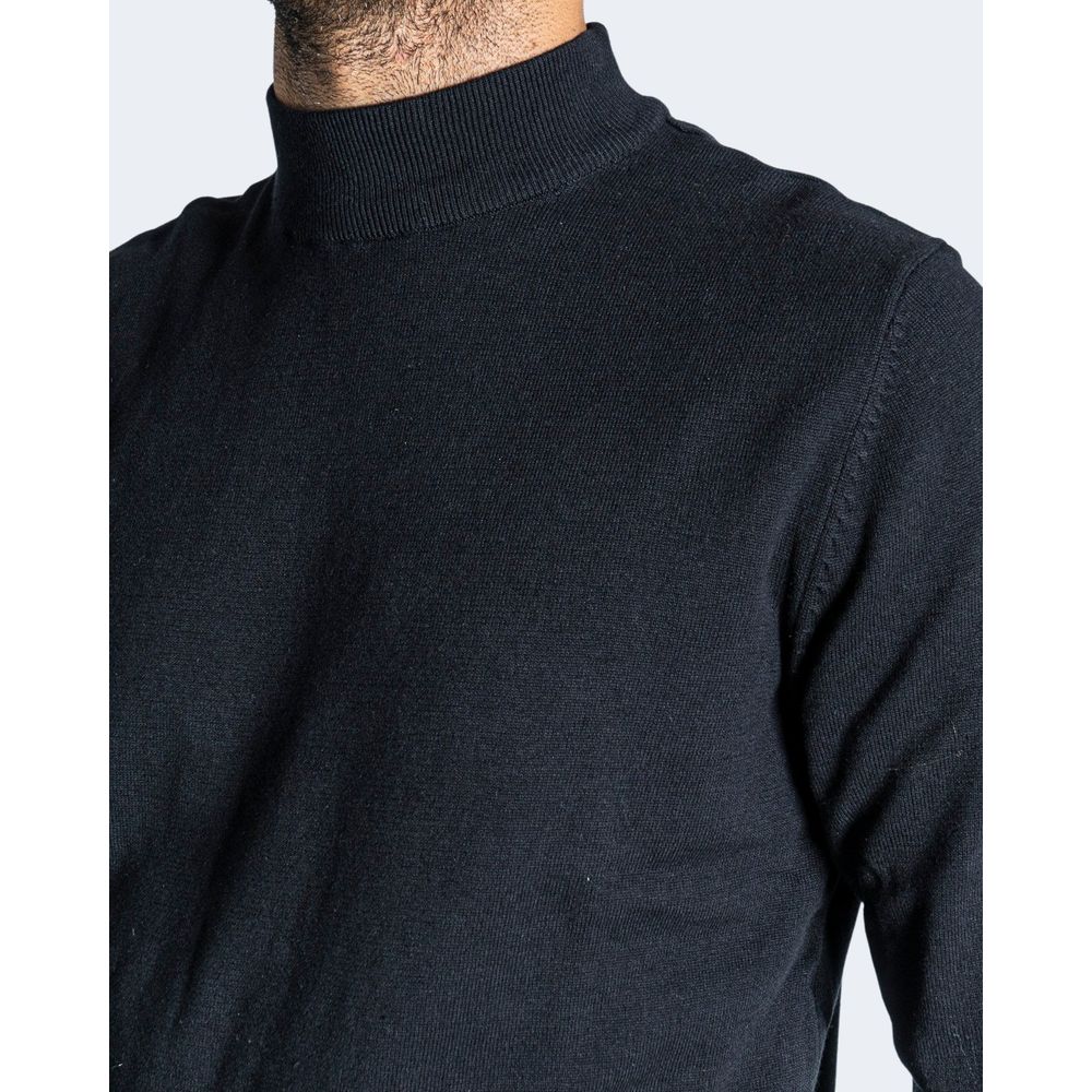 Black Cotton Sportswear