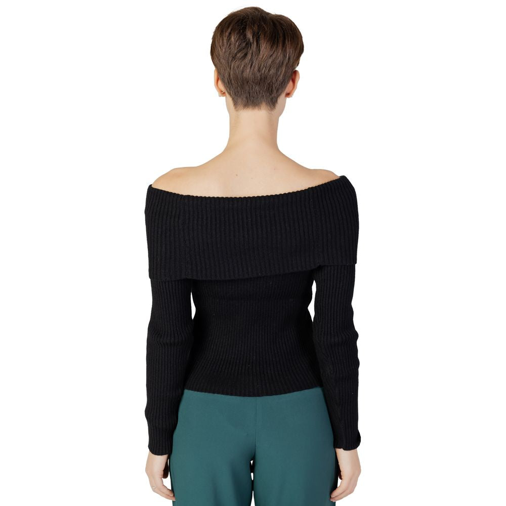Schwarzer Viskosepullover
