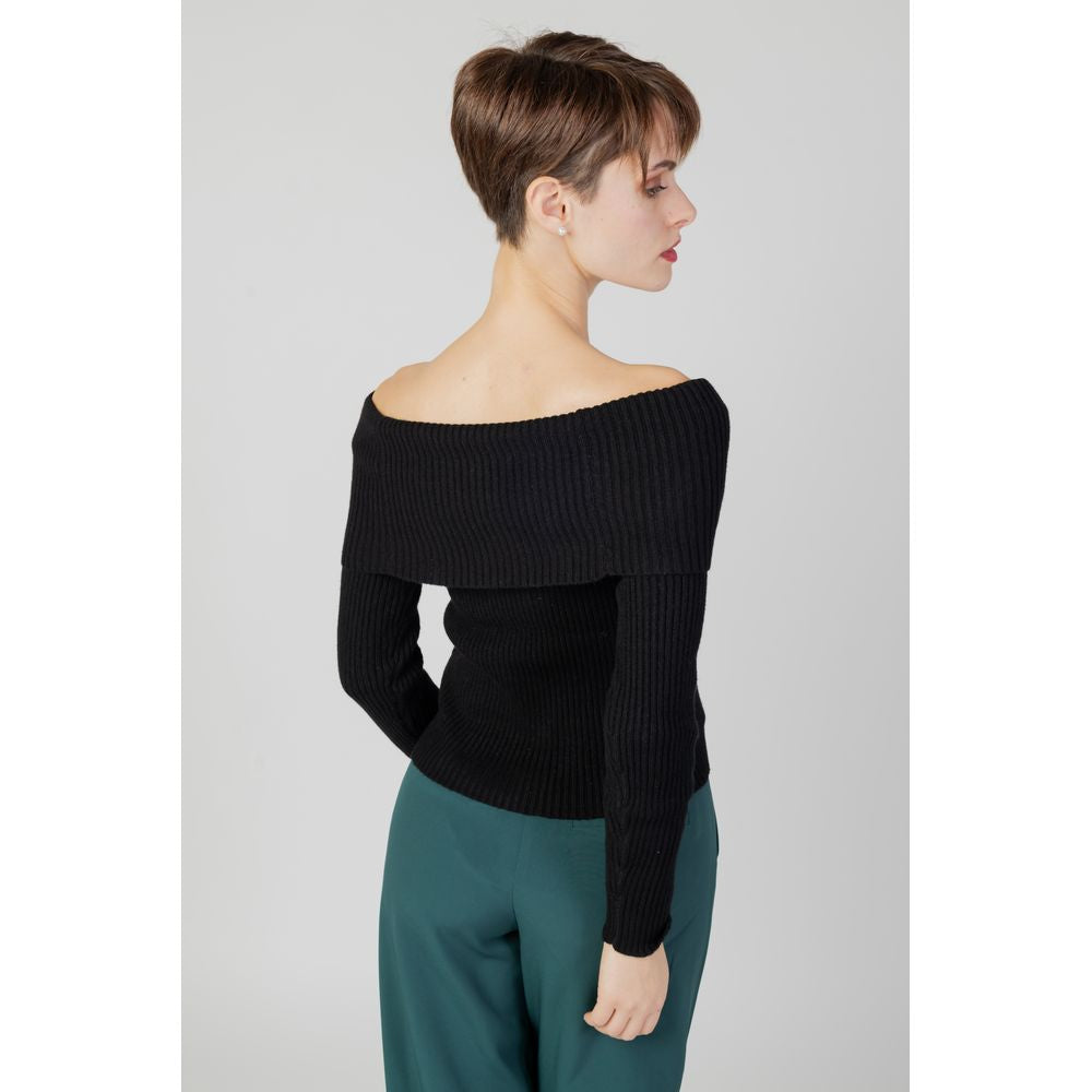 Schwarzer Viskosepullover