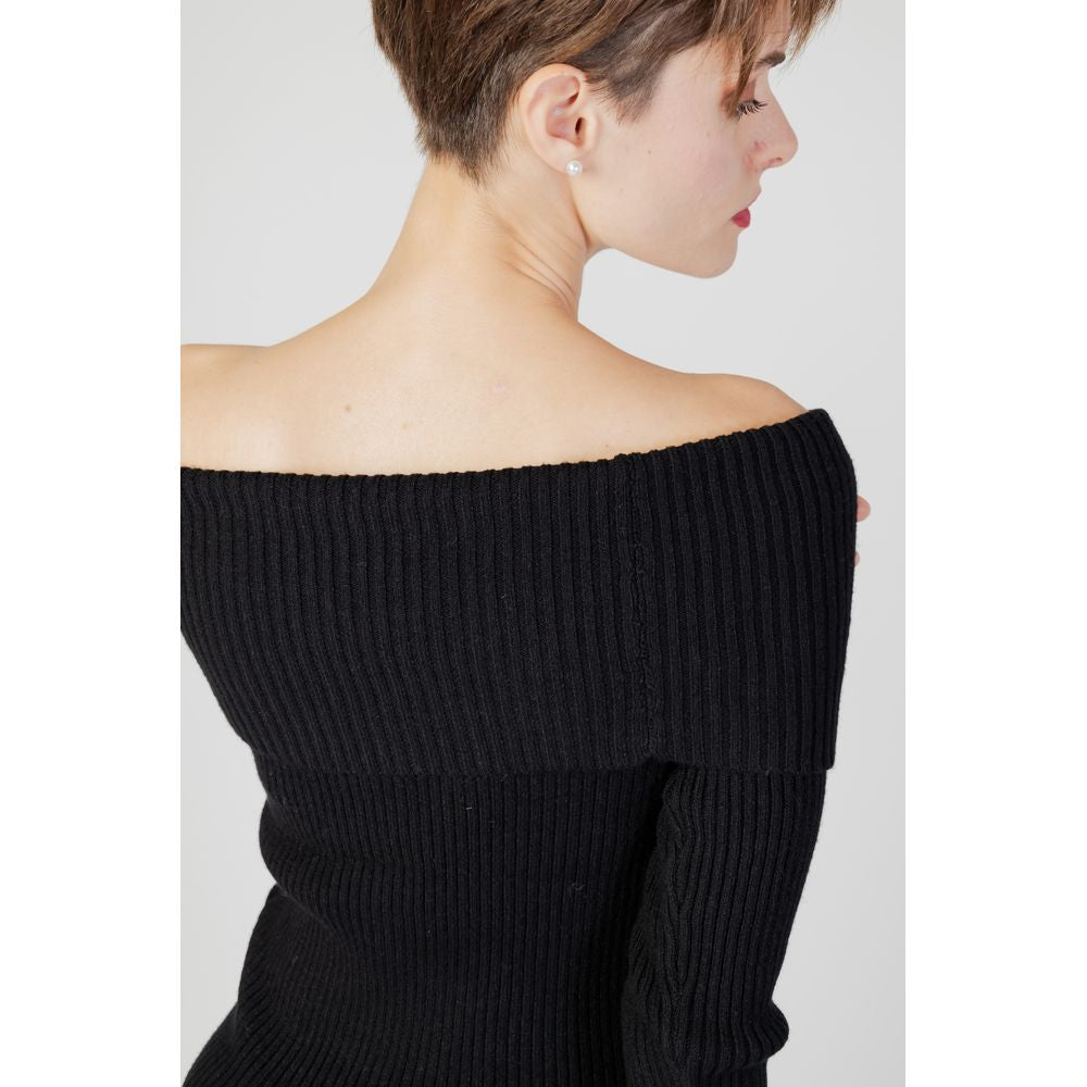 Schwarzer Viskosepullover