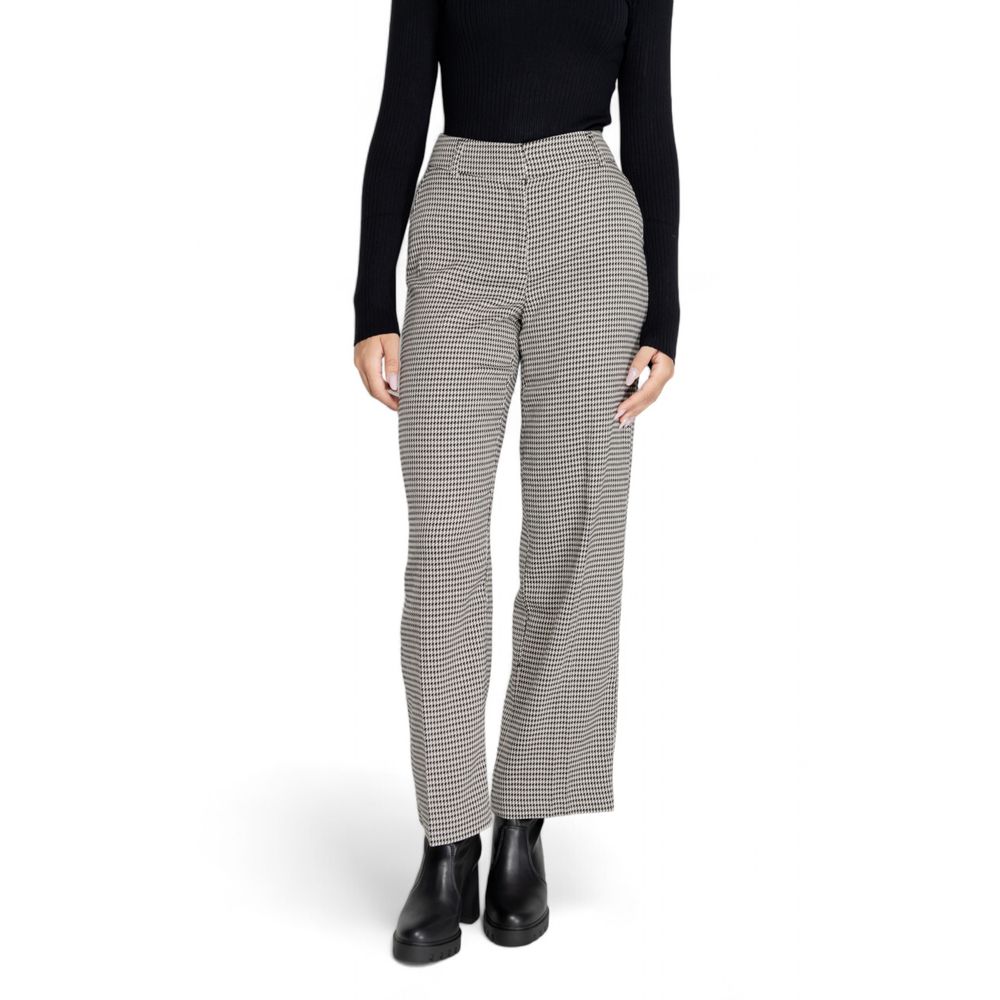 Schwarze Polyesterhose