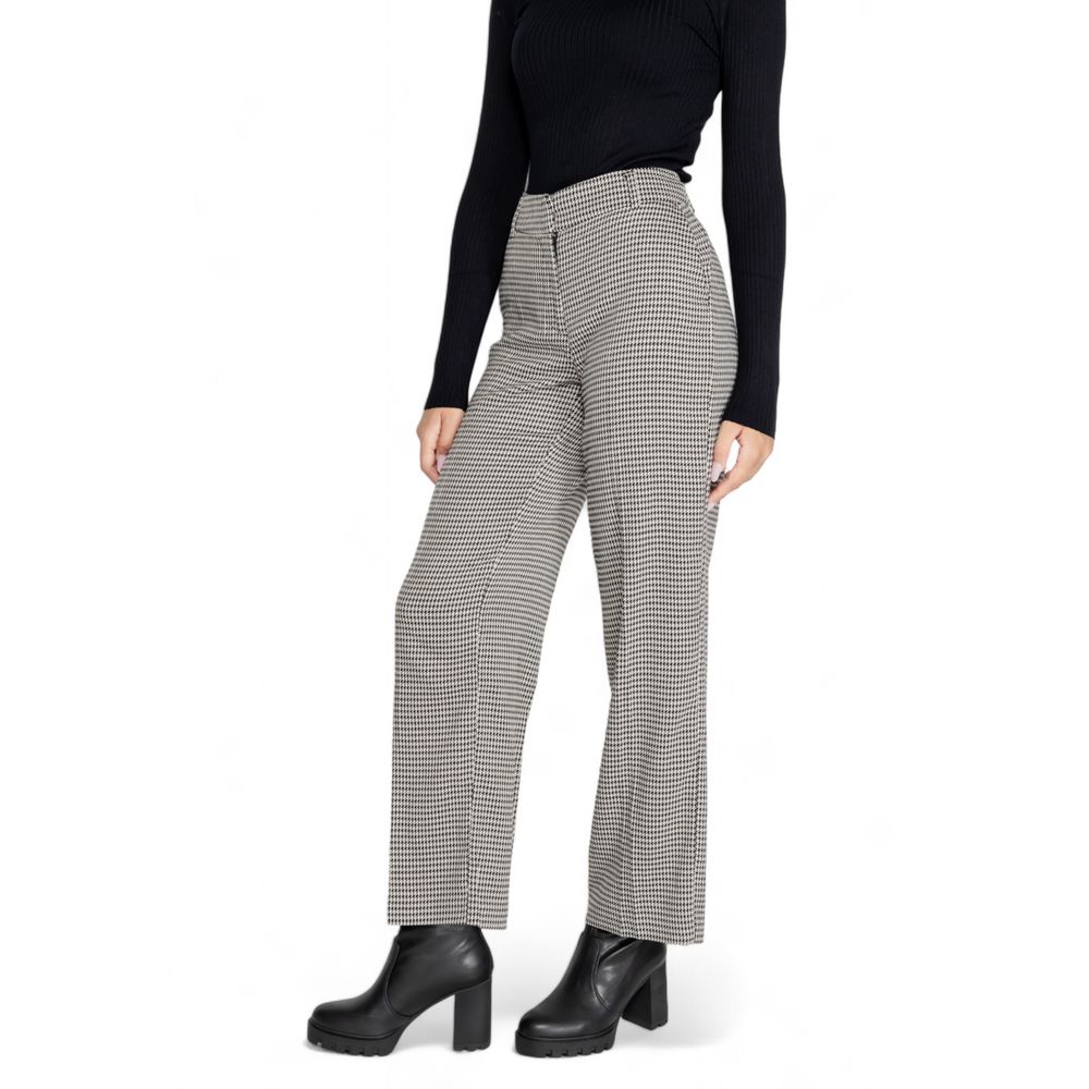 Schwarze Polyesterhose