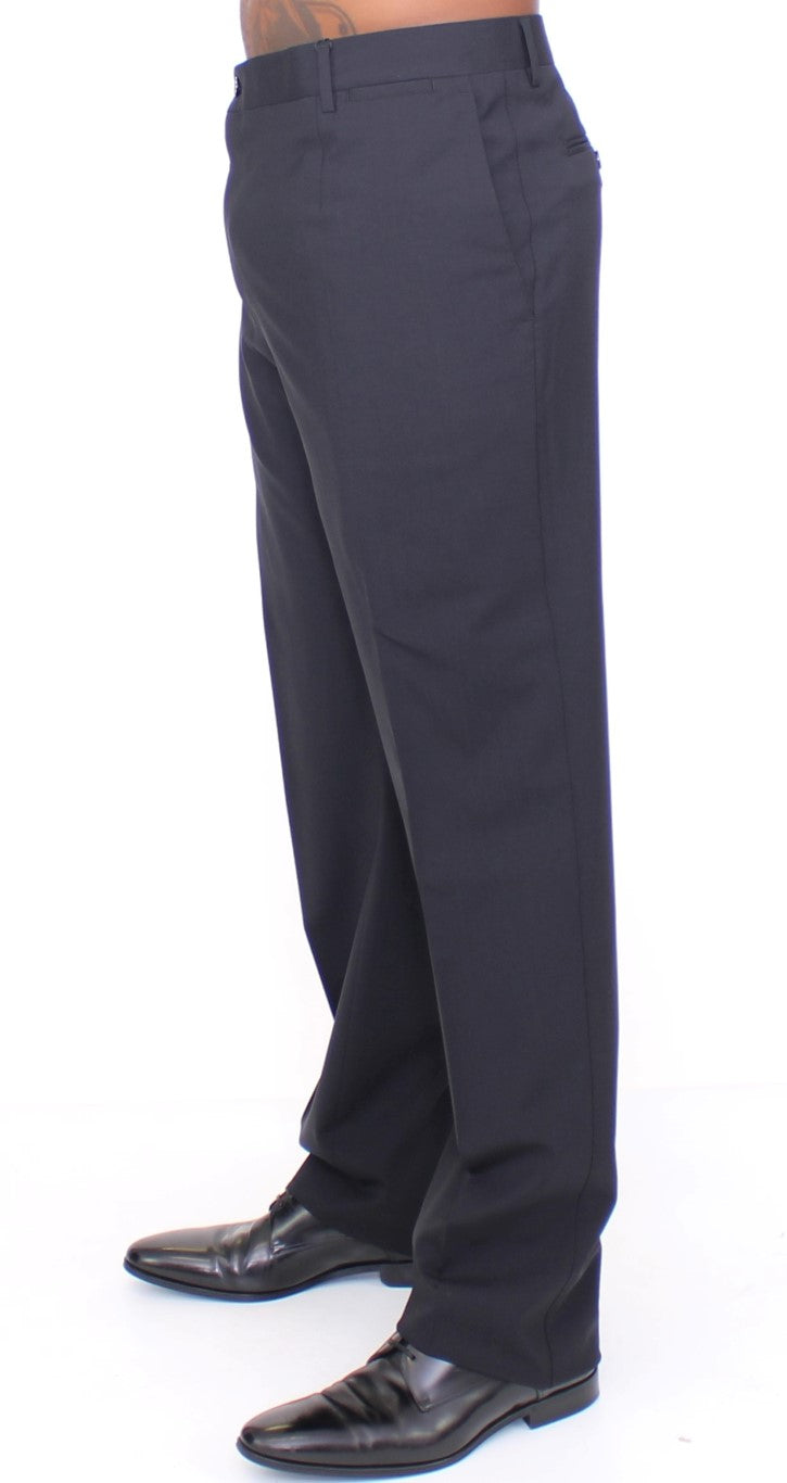 Schwarze Bundfaltenhose aus Wollstretch