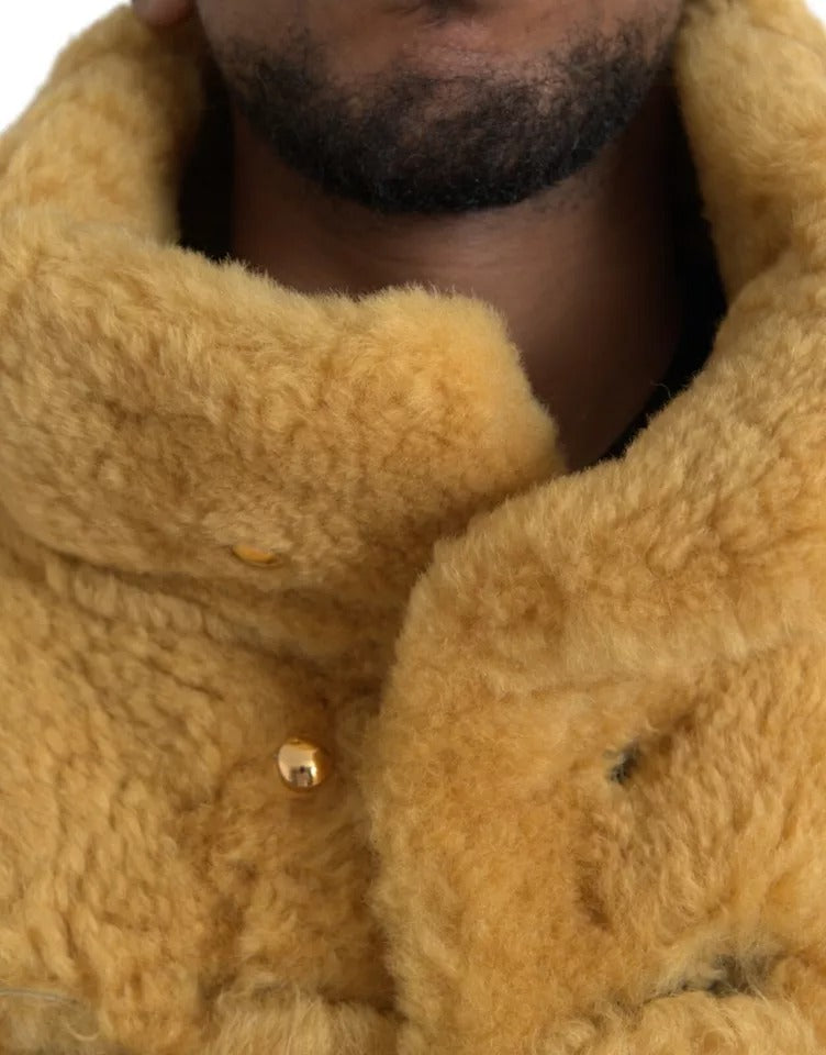 Gelbe, lange Teddy-Manteljacke aus Wolle