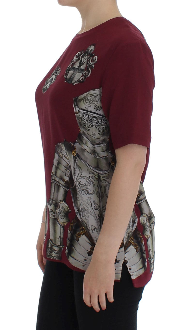 Seidenbluse-T-Shirt mit rotem Ritter-Print