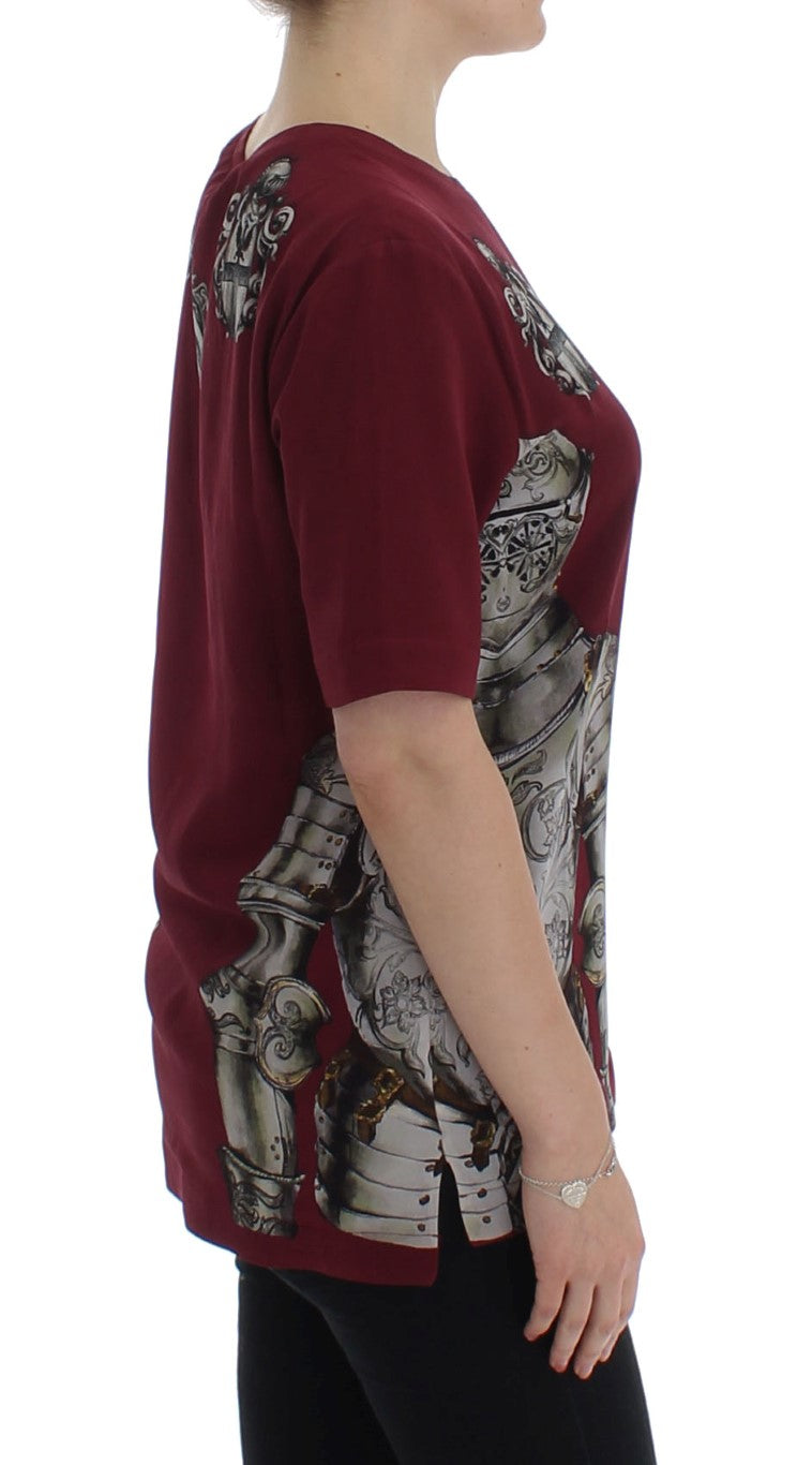 Seidenbluse-T-Shirt mit rotem Ritter-Print