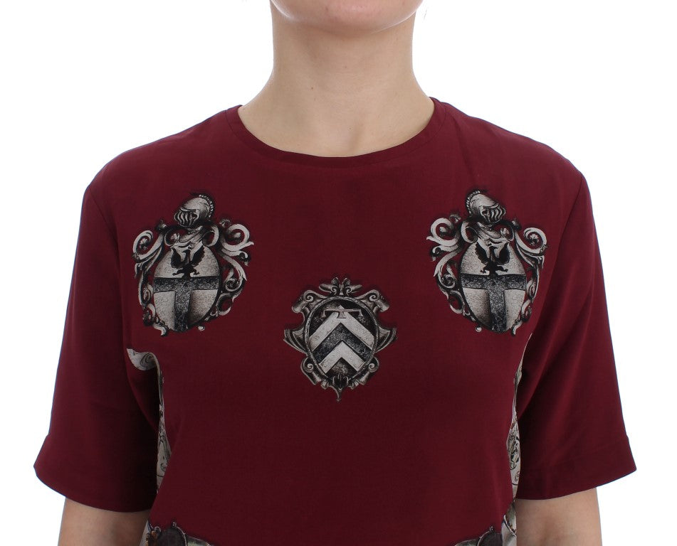 Seidenbluse-T-Shirt mit rotem Ritter-Print