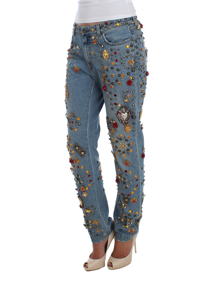 Jeans mit Herzverzierung und Kristallrosen