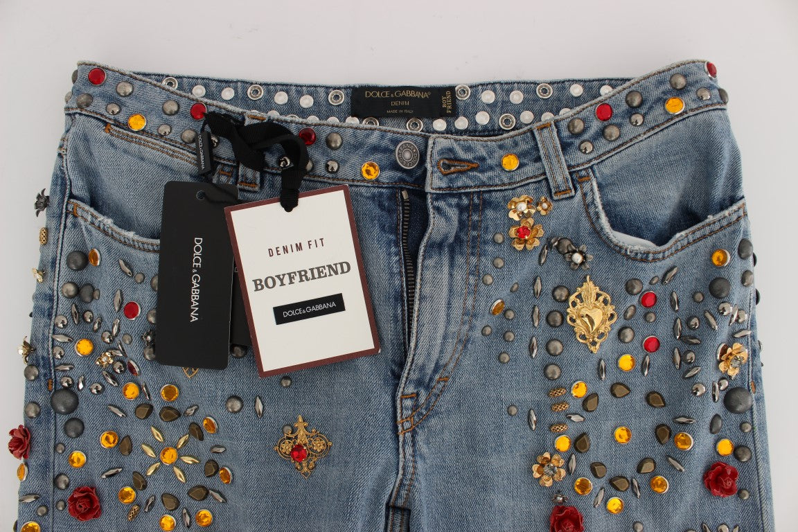 Jeans mit Herzverzierung und Kristallrosen