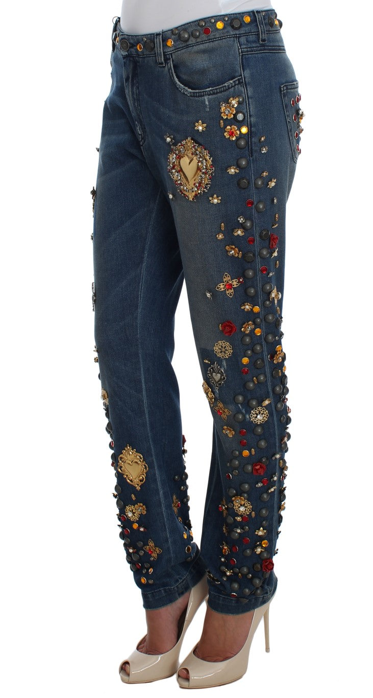 Jeans mit Herzverzierung und Kristallrosen