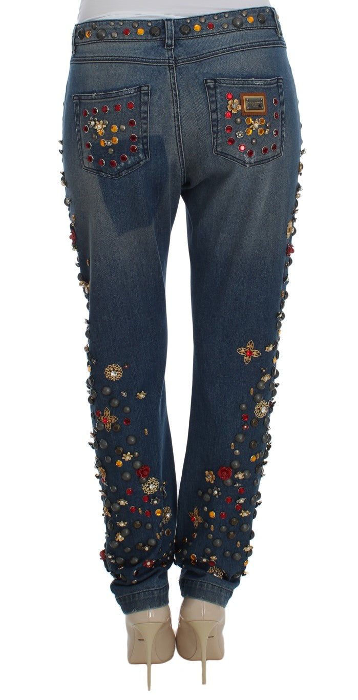 Jeans mit Herzverzierung und Kristallrosen