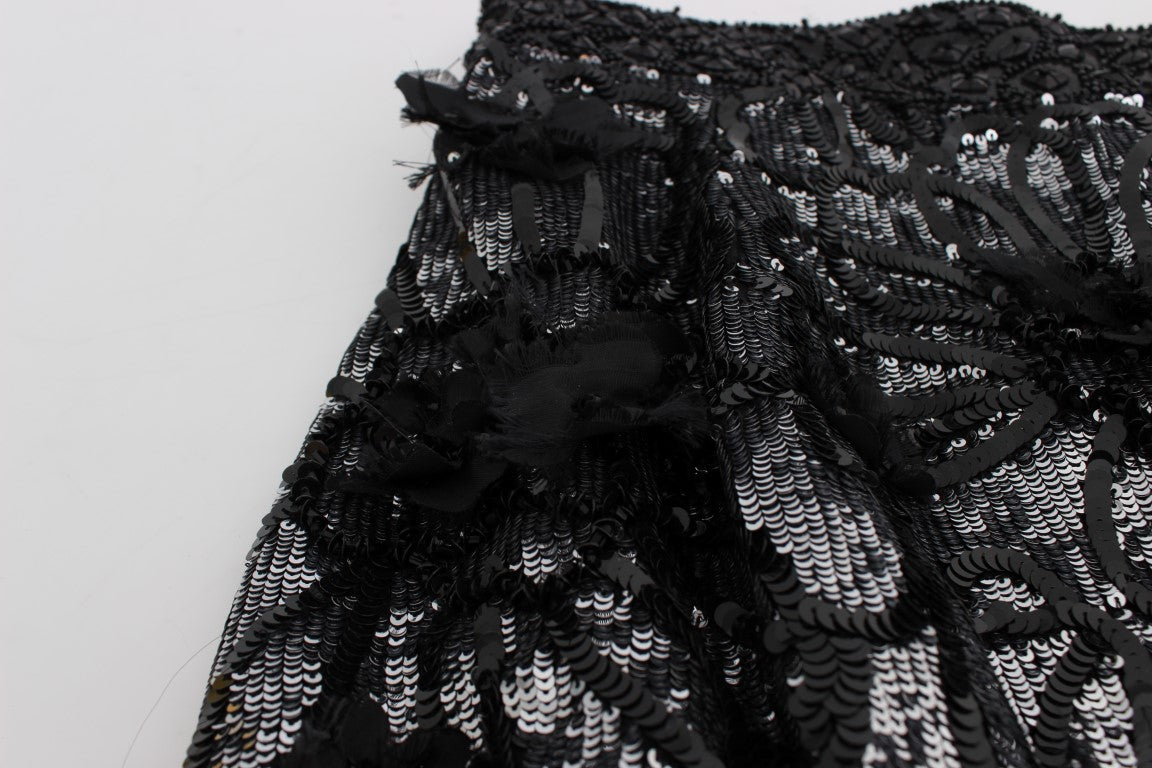 Schwarze Mini-Shorts mit Kristallpailletten