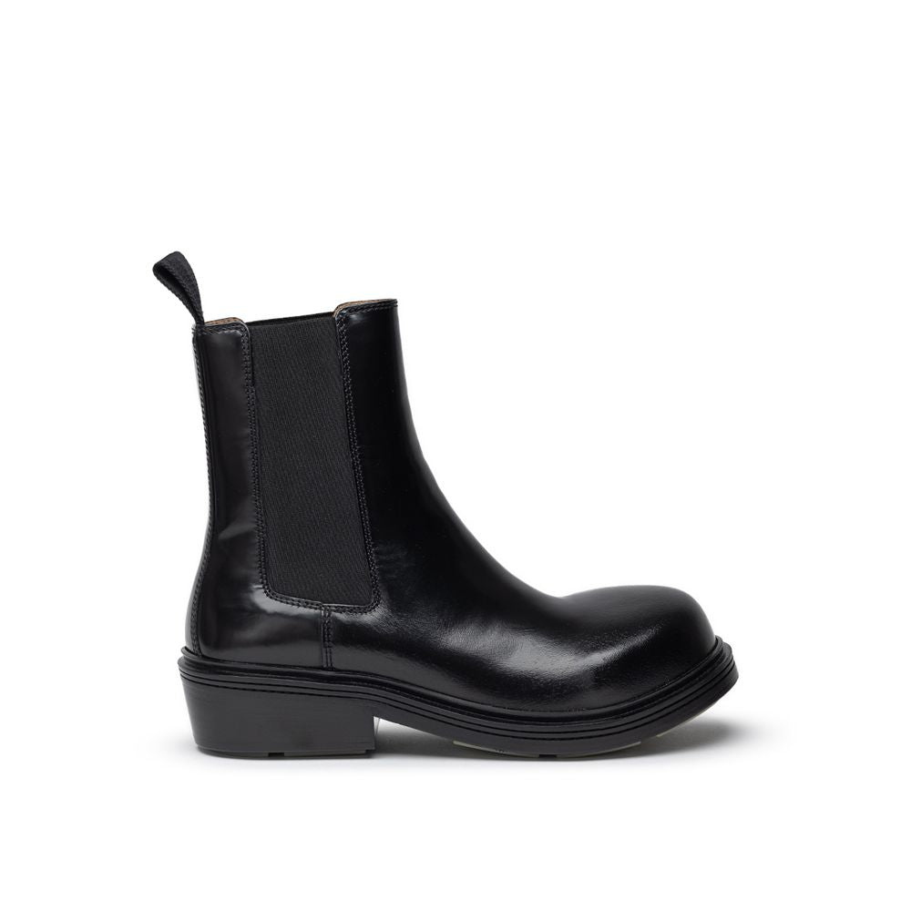 Schwarzer Lederstiefel