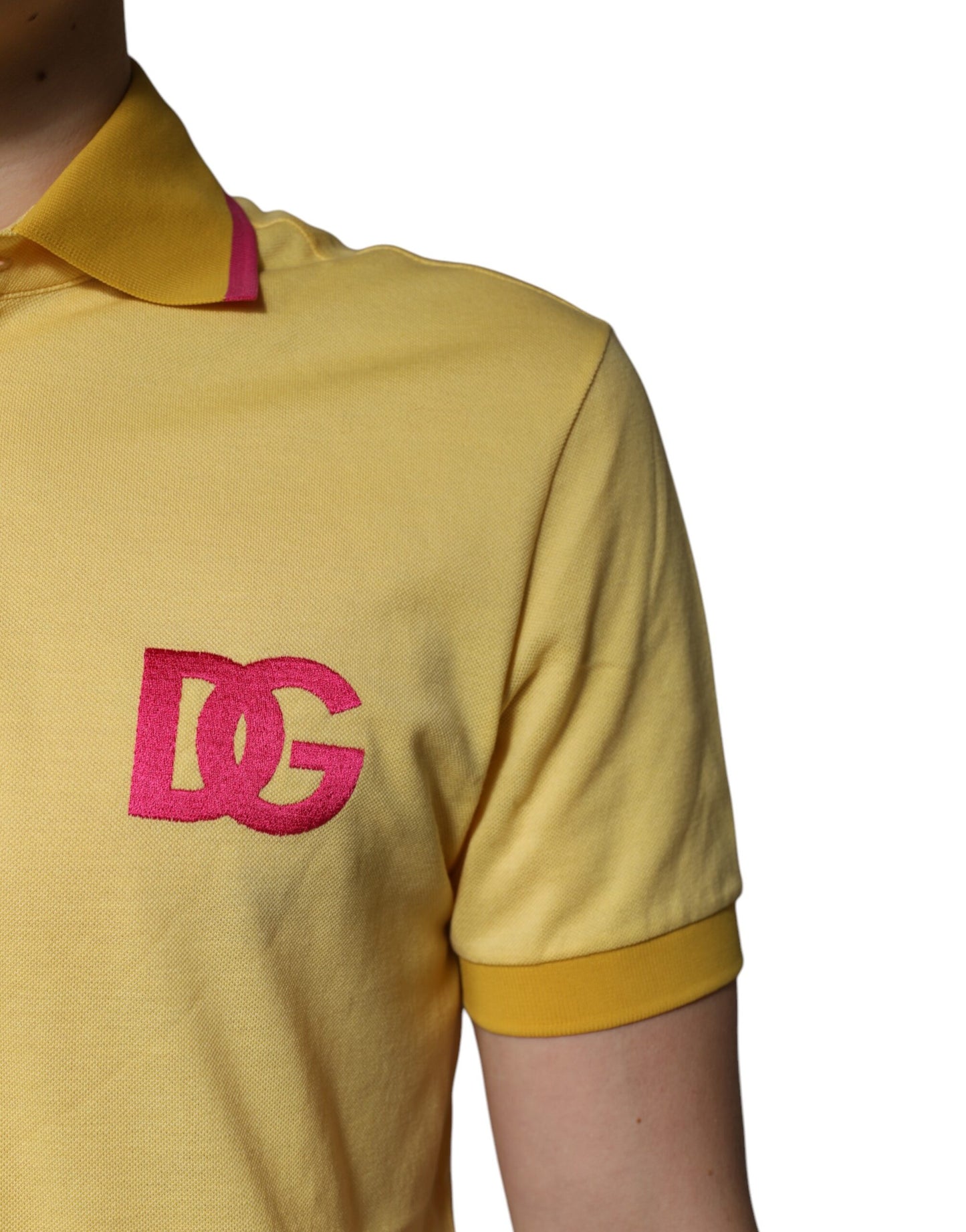 Gelbes Poloshirt aus Baumwolle mit Logokragen