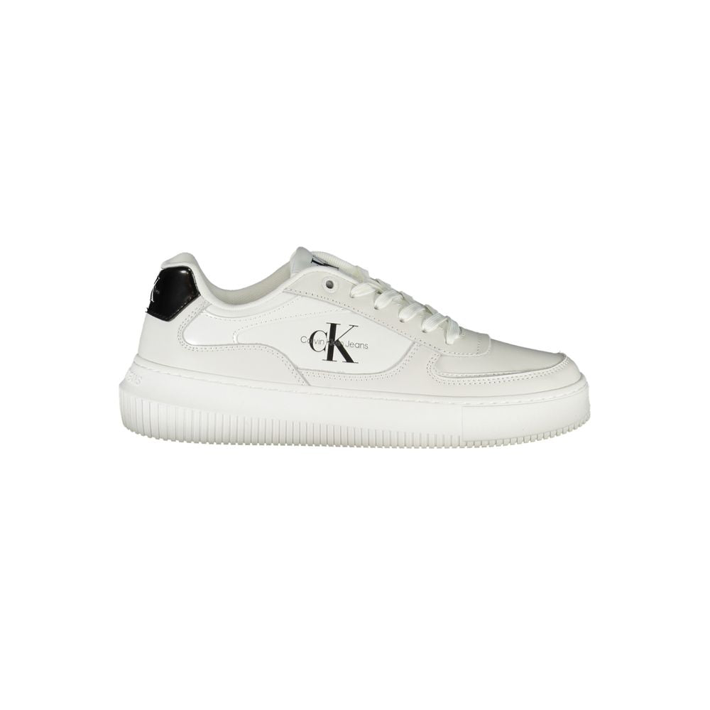 Elegante weiße Schnür-Sneaker mit Kontrastdetails