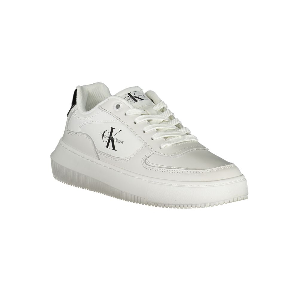 Elegante weiße Schnür-Sneaker mit Kontrastdetails