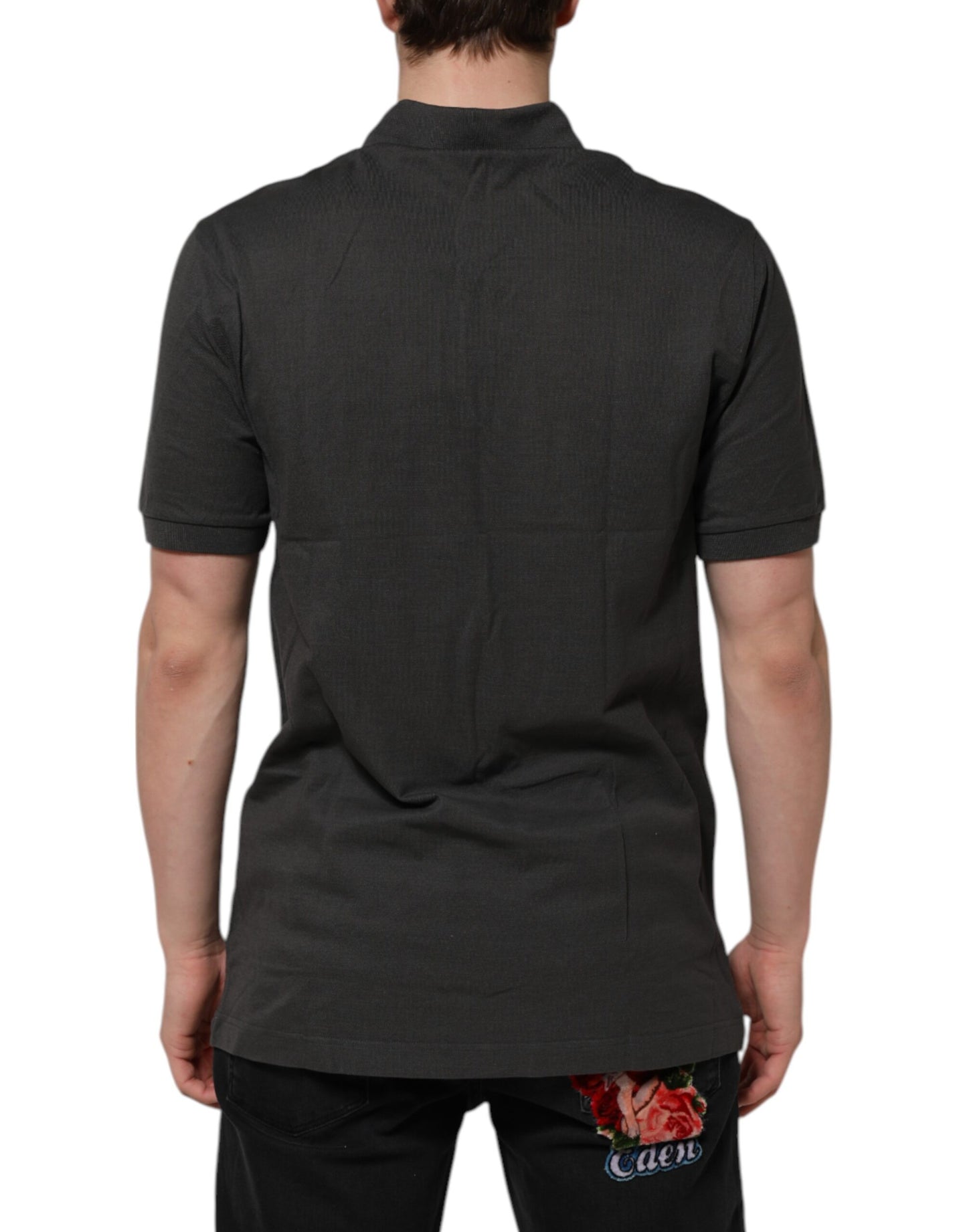 Dunkelgraues Polo-T-Shirt mit kurzen Ärmeln und Kragen
