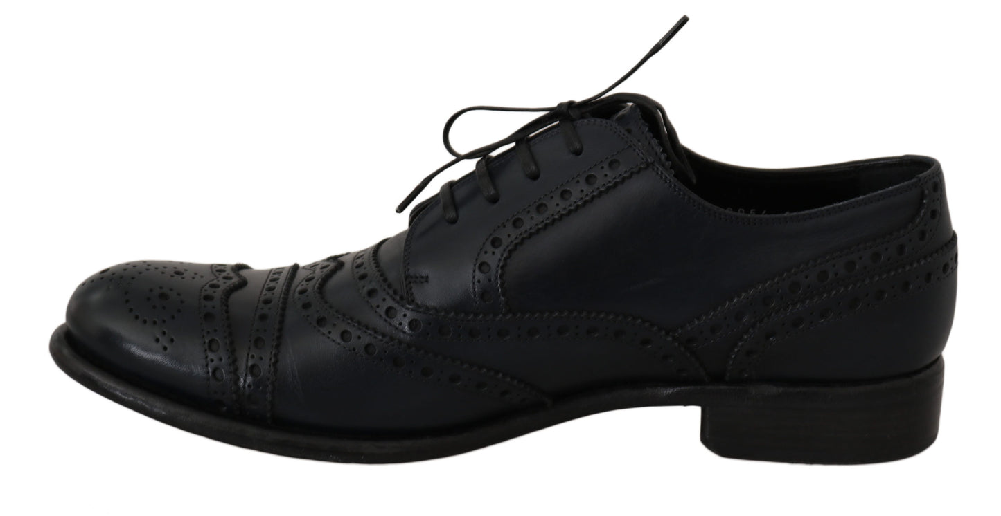 Dunkelblaue Oxford-Schuhe aus Leder mit Flügelkappe