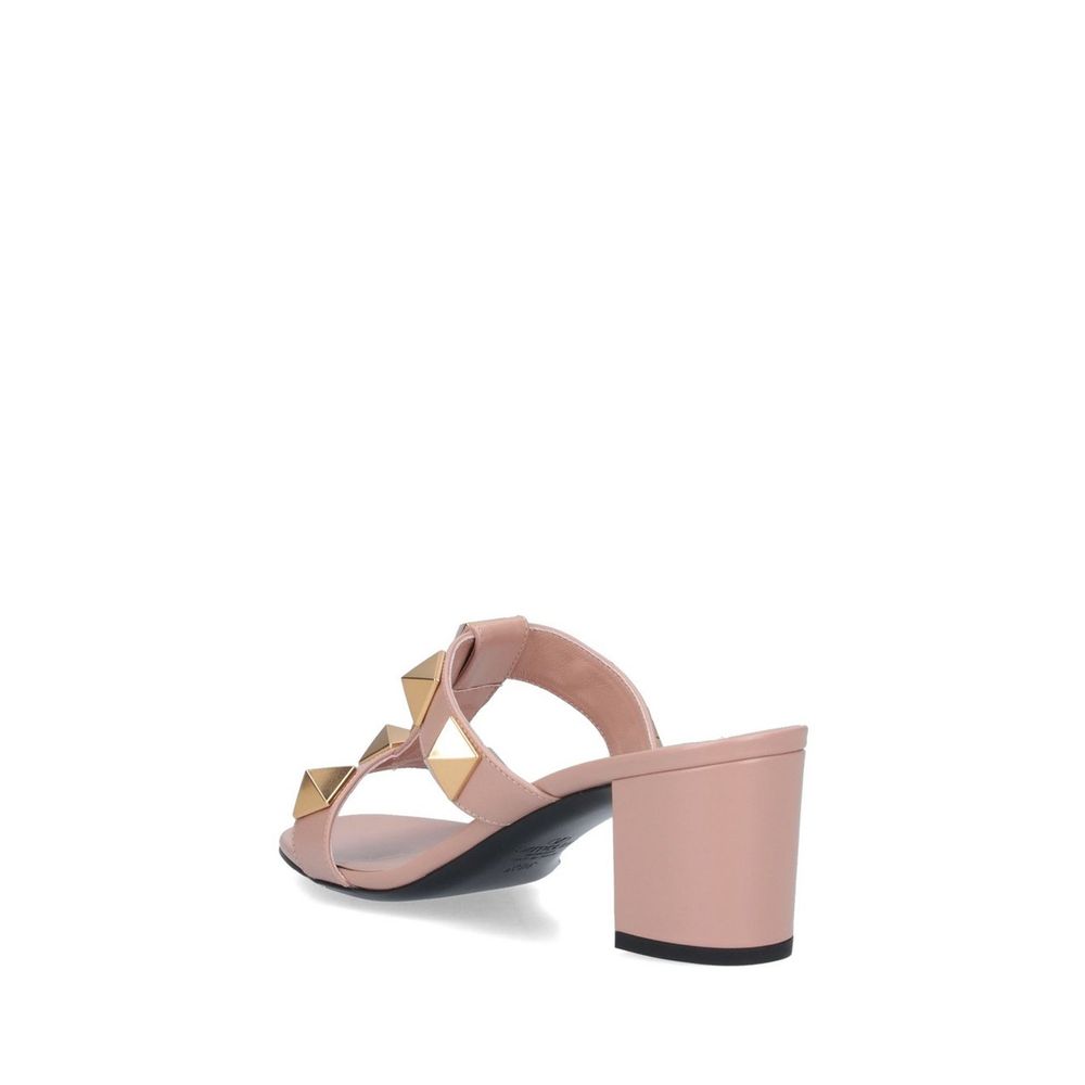 Sandalen mit römischen Nieten