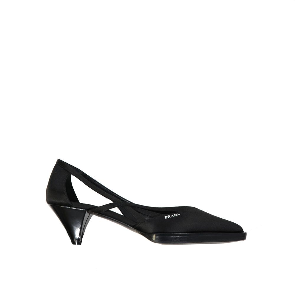55 mm hohe Satinpumps mit Cut-Outs