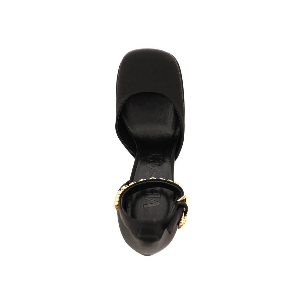 Plateau-Pumps aus Seidensatin