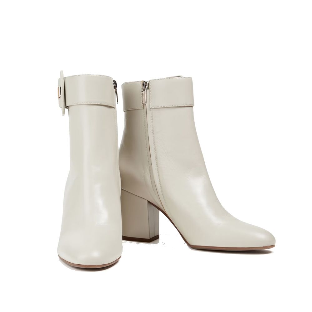 Ankle Boots aus Leder mit Schnalle