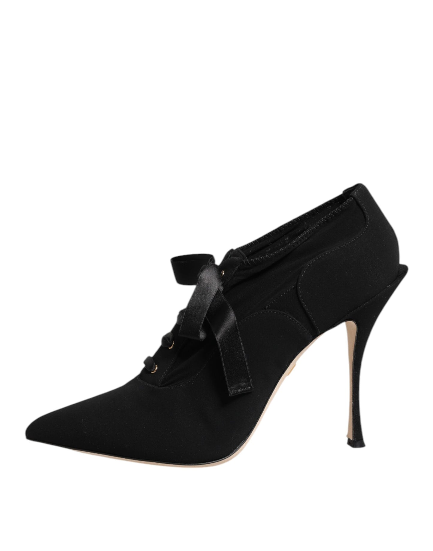 Schwarze Pumps mit Schnürung und Stilettoabsatz
