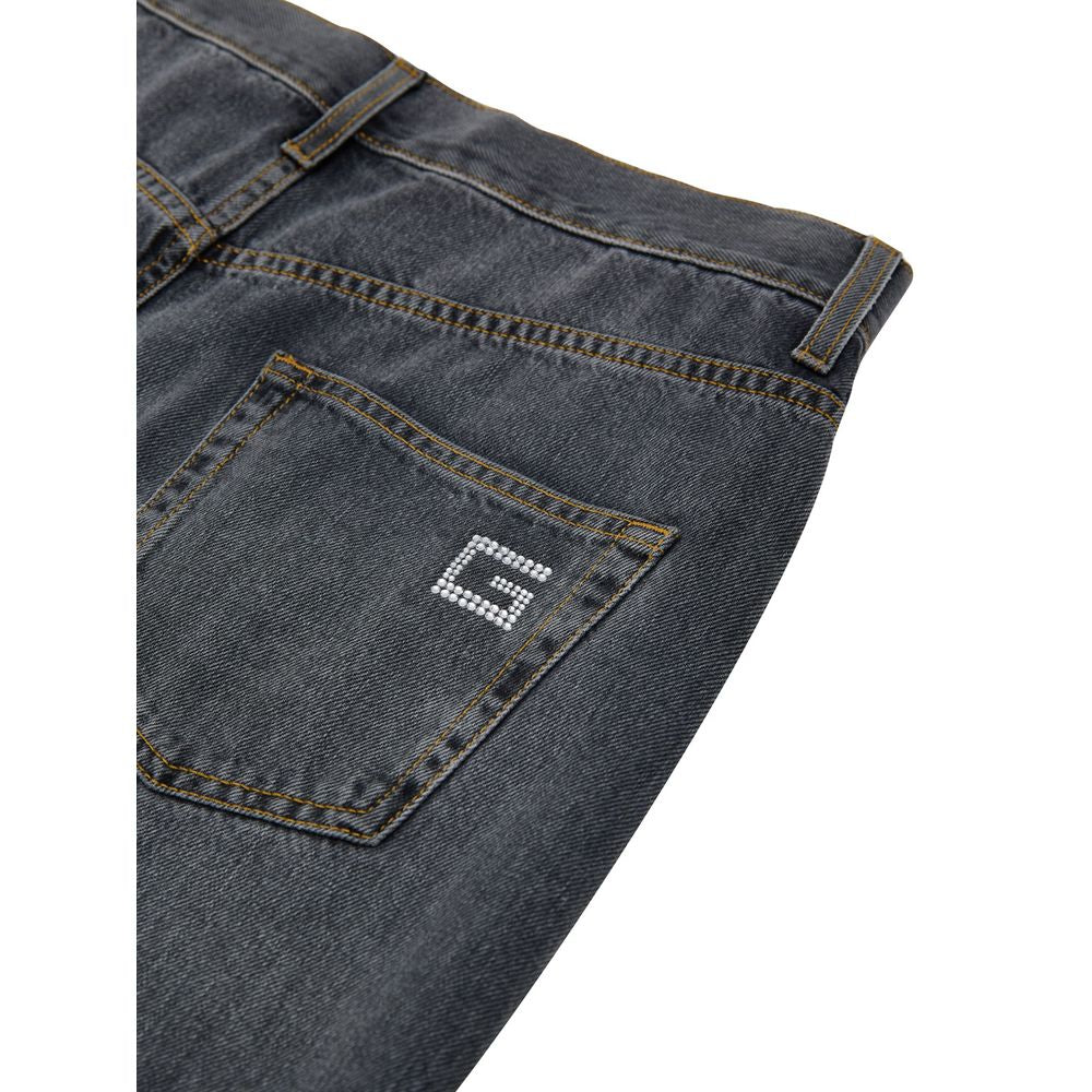 Graue Baumwolljeans