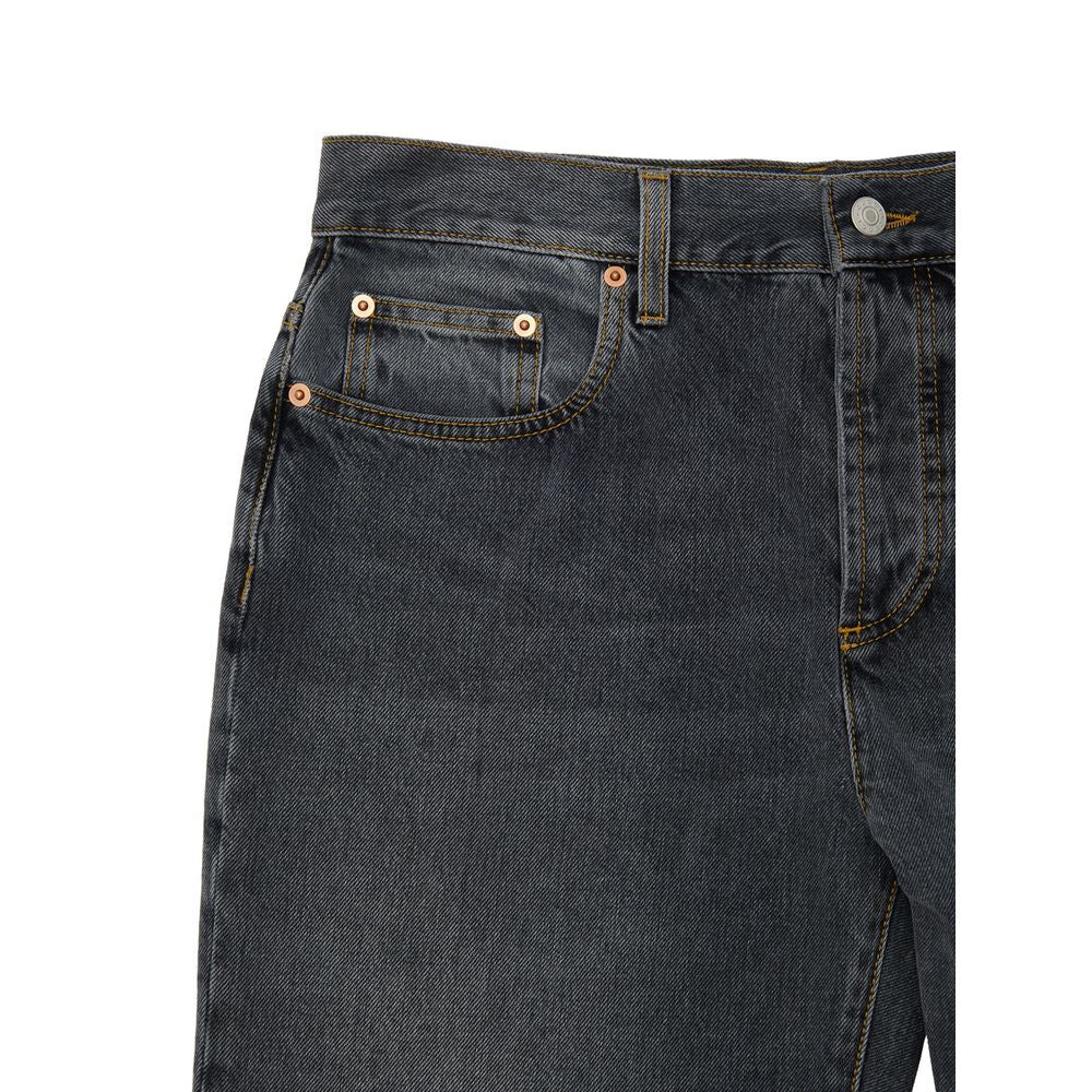 Graue Baumwolljeans