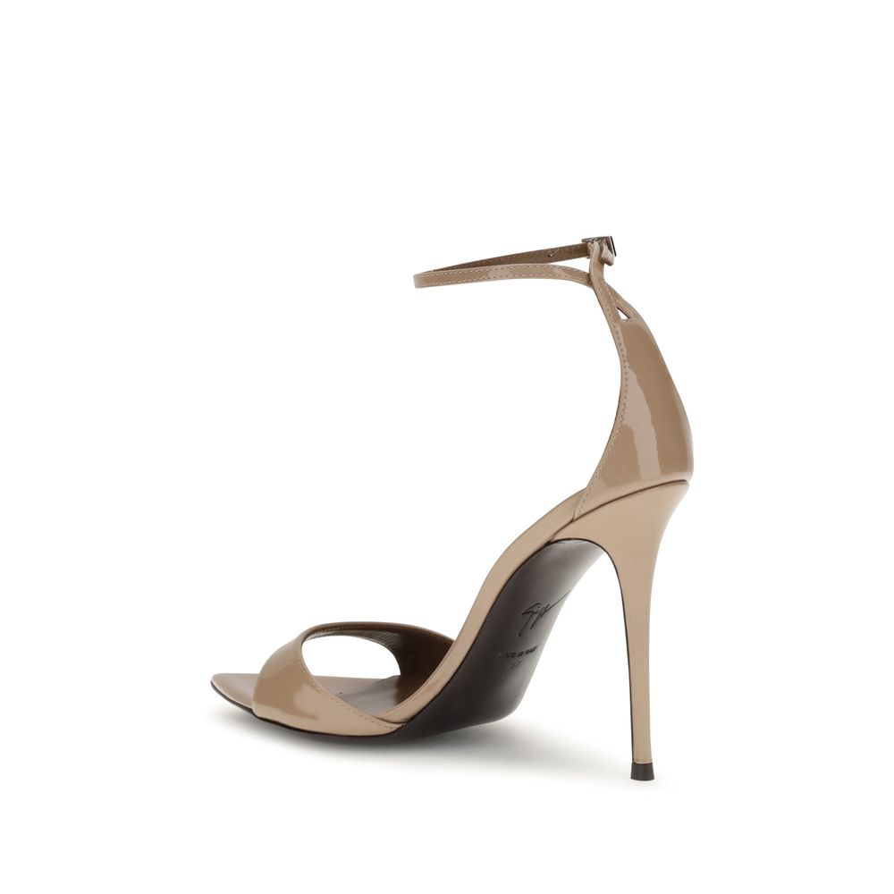 Intriigo Riemchensandalen